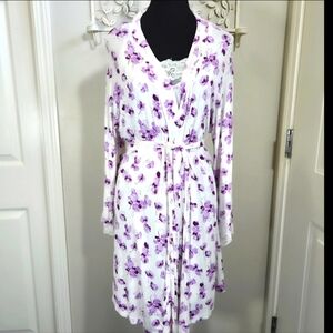 La Vie En Rose Chemise With Robe Floral Purple and White Chemise Med Rob…